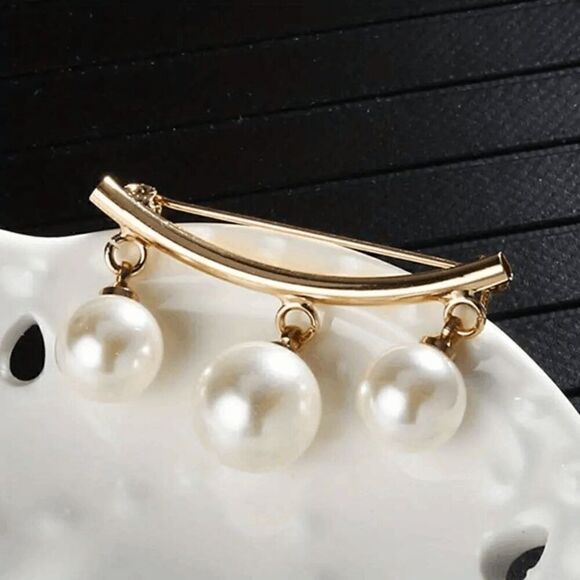 Pearl Pin Brooch - Picture 5 of 8